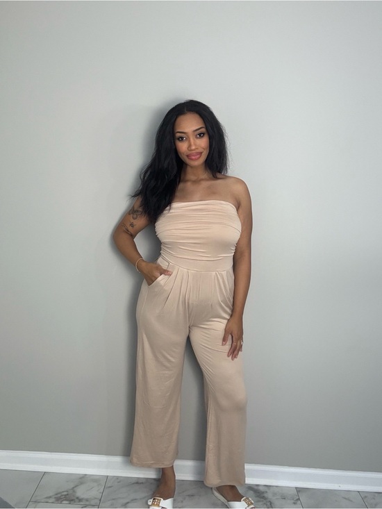 Heart & Hips Pants - NWT Strapless Wide-Leg Jumpsuit in Nude